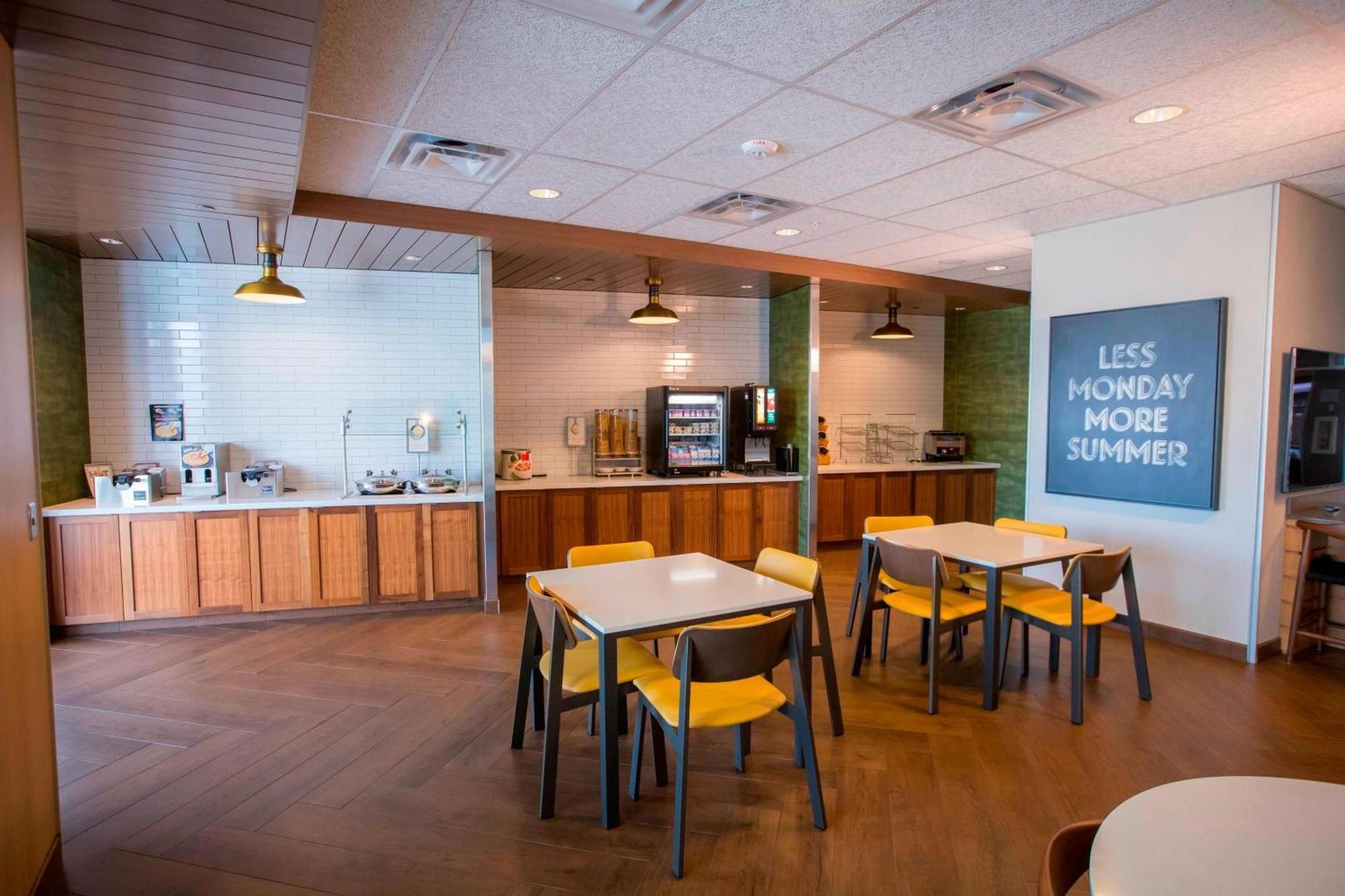 Fairfield Inn & Suites By Marriott Alexandria Bagian luar foto